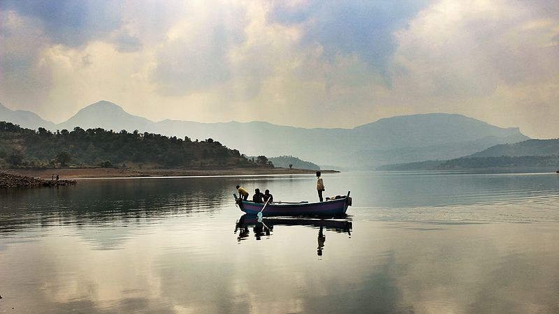 Bhandardara Lake 