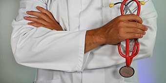 doctor stethoscope student insurance