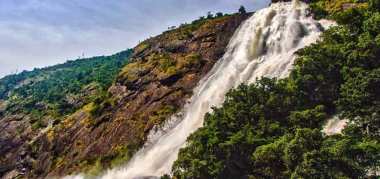 Duduma Waterfalls