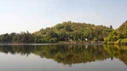 mayem-lake
