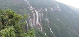 nohsngithiang-falls